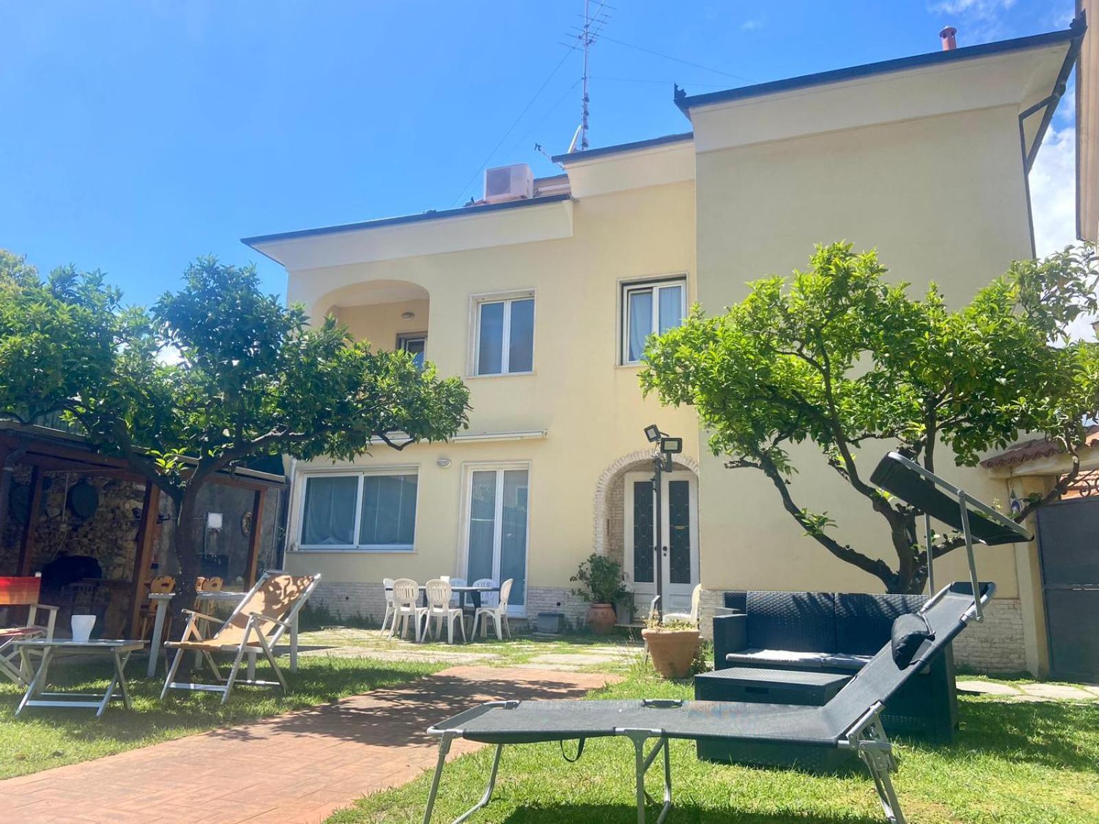 Villa Marcellina 洛阿诺 外观 照片